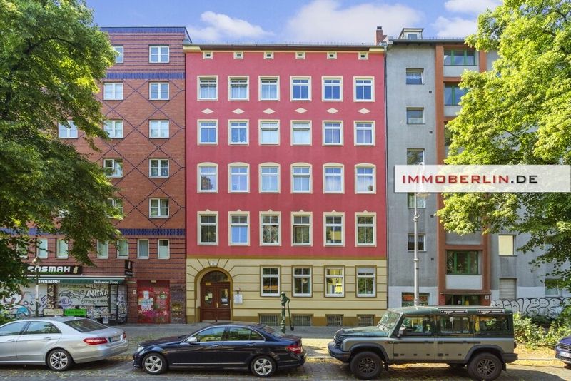 IMMOBERLIN.DE - Perfekt in Kreuzberg! Renovierte Altbauwohnung mit ruhigem Südwestbalkon